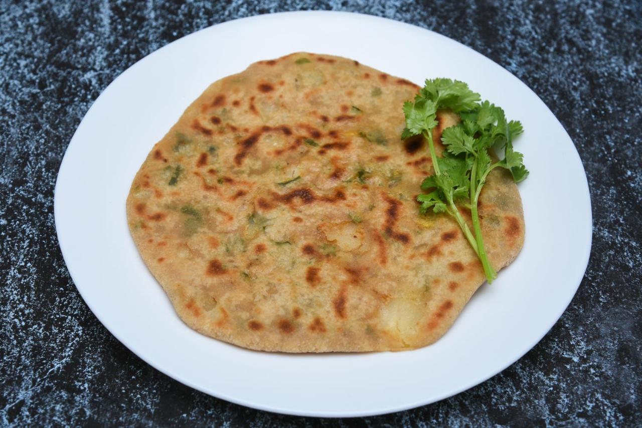 Capital O 48354 The Nest New Delhi Bagian luar foto