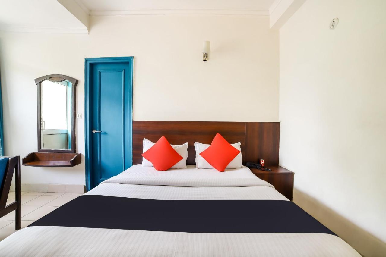 Capital O 48354 The Nest New Delhi Bagian luar foto